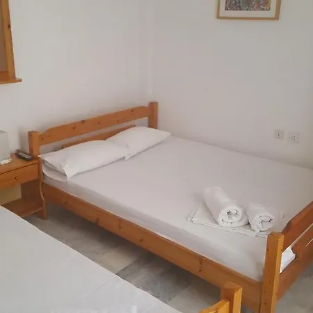 Villa Anna Flogita Lägenhetshotell Flogita